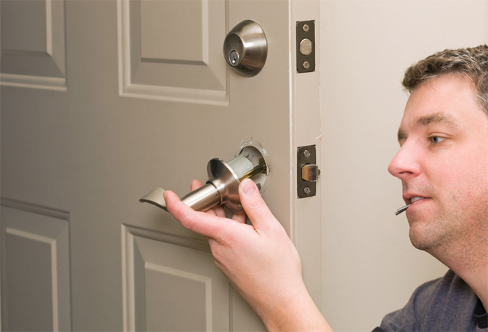 commercial locksmith office locksmith